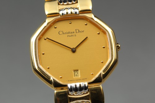 Presque comme neuve montre - comme, neuve]