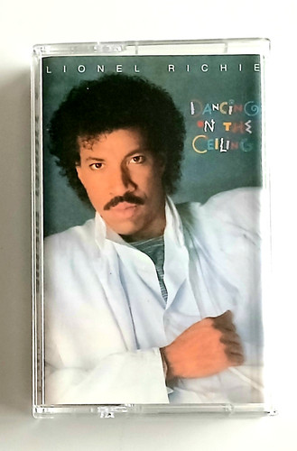 Lionel richie dancing on - dancing,