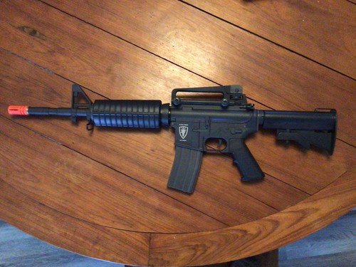 Elite force 6mm - m4,