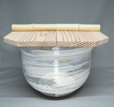 Mizuya vase, brush grain