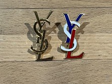 2 PINS PIN PARFUM PERFUME MODE