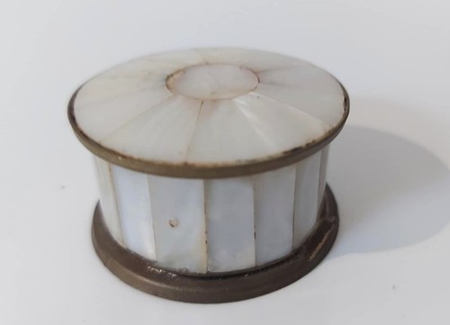 Ancienne petit boite pilule - petit,