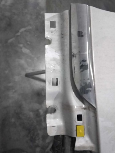 Passenger right fender fits - right,