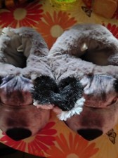 2 Paires De Pantoufles Pointure 28/29