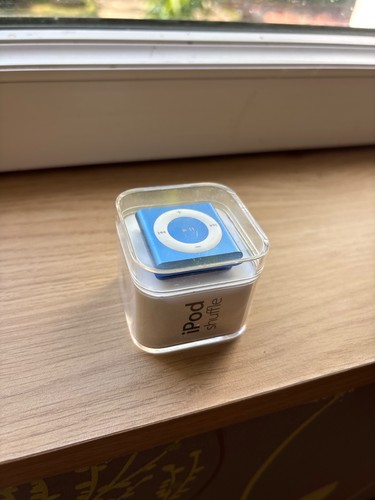 Ipod shuffle 4th - ipod,