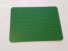 LEGO : Plaque de base 24 x 32 - Réf 10a vert - Set 372 912 404 402 910 911