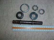 BOITIER DE PEDALIER VELO  axe longueur 135mm