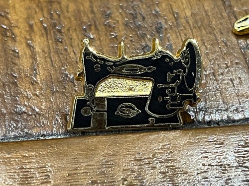 Pins pin car peugeot - d,