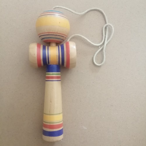 Bilboquet bois - en,