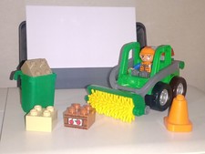 LEGO DUPLO ROAD SWEEPER