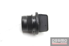 Plastic oil filler cap for