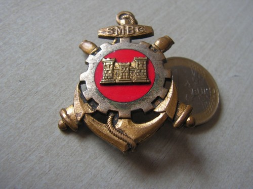 Insigne service matériel - service, du