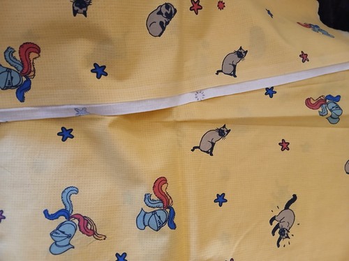 Coupon tissu tintin x - tissu, 1m.72