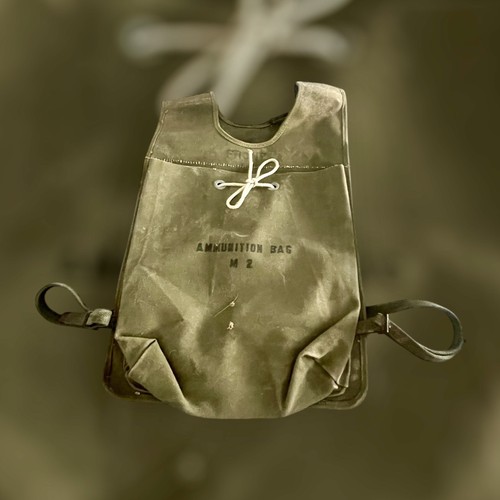Gilet porte boîte munition - À,