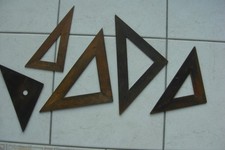 lot 5 Anciennes équerres en