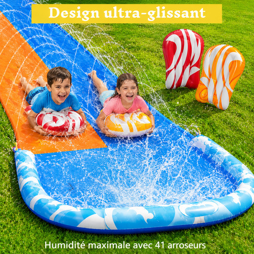 Toboggan aquatique gonflable