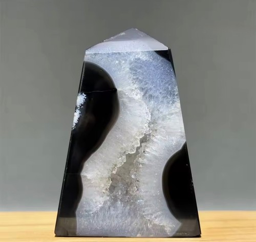 Obélisque agate noire - obélisque,