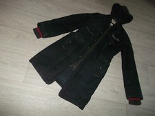 Manteau LOIS noir détails rouges à capuche multipoches taille 40 BE