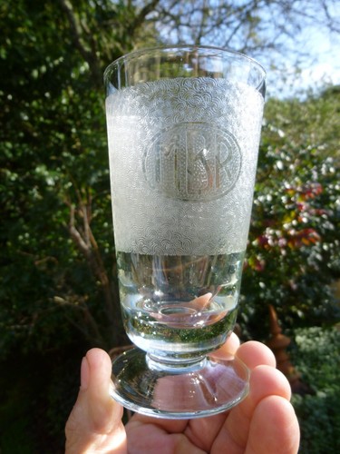 Très rare ancien verre - trÈs,