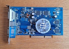 ATI - Carte graphique SAPPHIRE RADEON 9600 PRO - 256Mo DDR2 - AGP