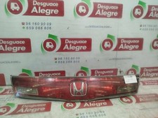 13216721 feu arrière central