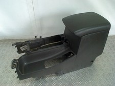 ACCOUDOIR CENTRAL Nissan