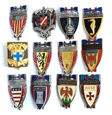 Lot 12 insignes sapeurs-pompiers anciens DRAGO PARIS – pompiers France badges n1