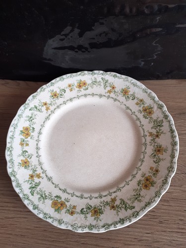 Anciennes assiettes creuses - assiettes,