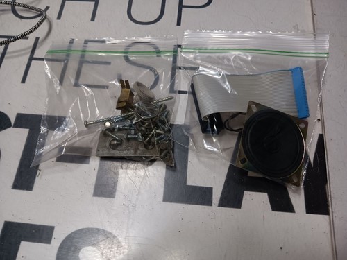 Tandy 1000 inside parts - tandy,