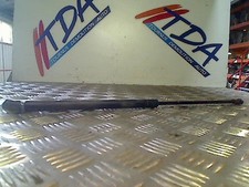 Verin de capot VOLKSWAGEN BORA 8L0823359