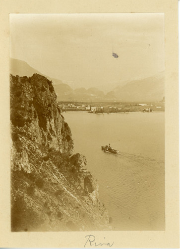 Italie riva bateau sur - sur, le
