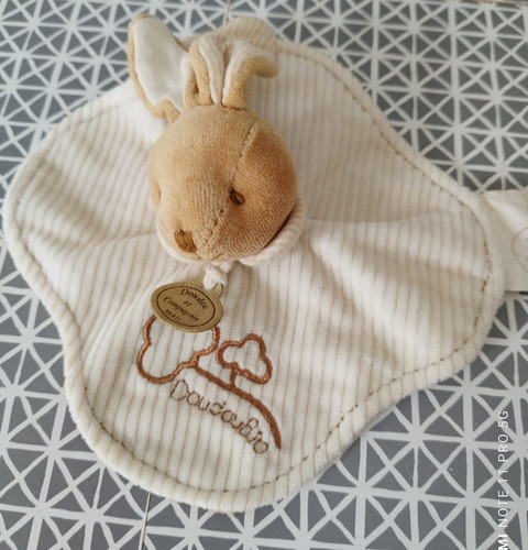Doudou plat lapin beige écru