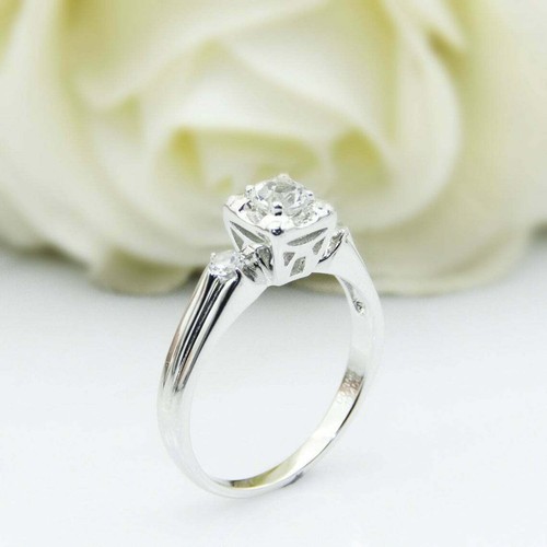 Solitaire simulé diamant