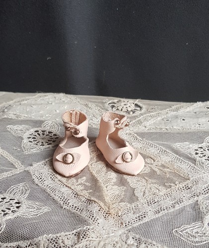 Jolies chaussures cuir poupée - jolies,