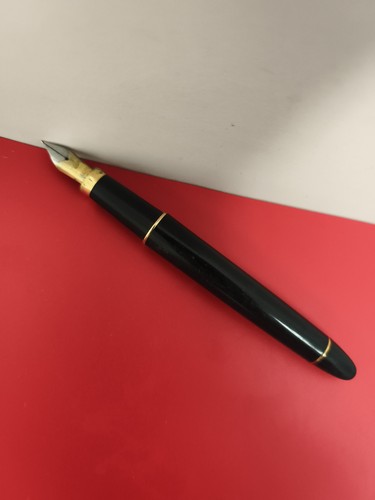 Stylo plume ancien - , noir
