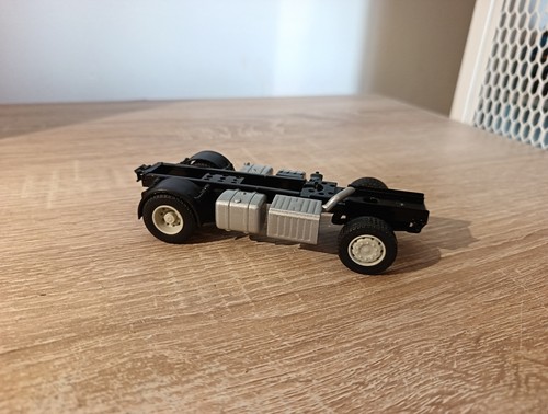 Conrad châssis mercedes 4x2 - ,