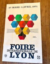 affiche foire  international de  lyon 1971 signé MORVAN