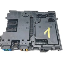 Boîtier fusibles Peugeot 406