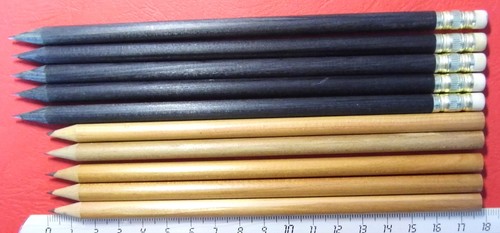 Crayons papier anciens - papier, bois