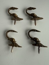 Quatre  PORTE-EMBRASSES  de