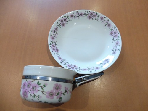 Ensemble casserole assiette - ensemble, et