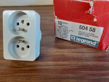 LEGRAND 50458  090038 adaptateur branchement de 2 fiches 2P+T 16A sur prise 20A