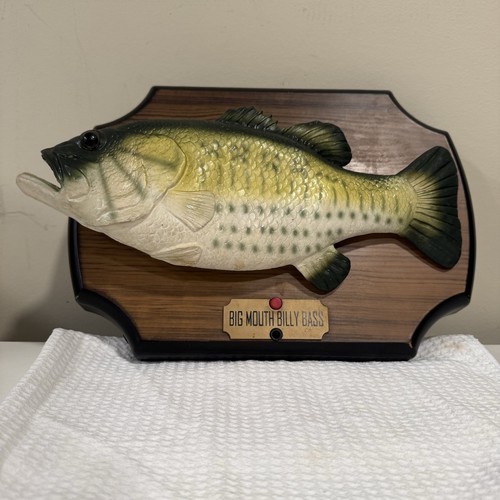 Big mouth billy bass singing - big,
