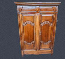 Armoire En Noyer Louis XV