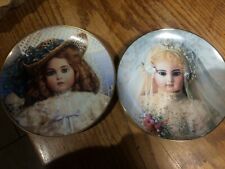 2 assiettes de collections