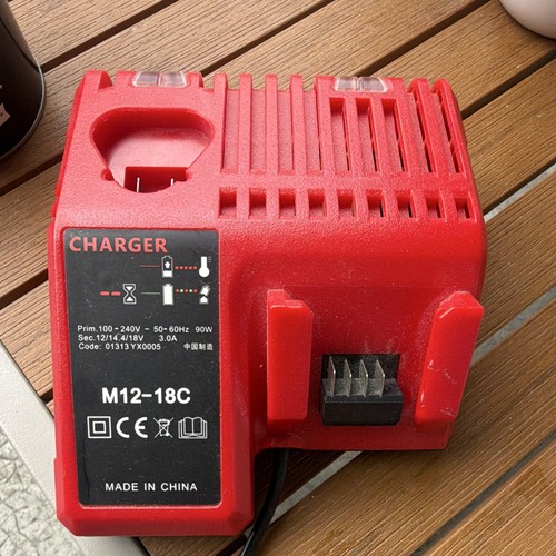 Charger compatible milwaukee - compatible,