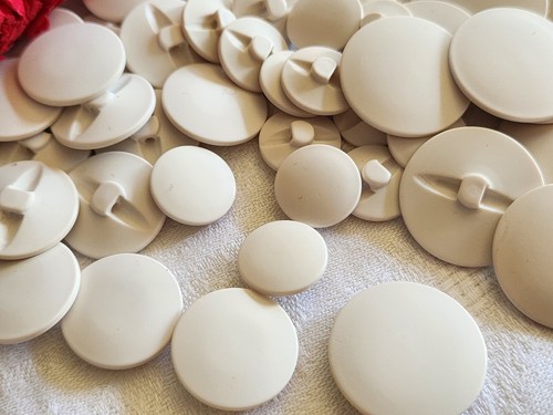 Lot boutons vintage - ou,