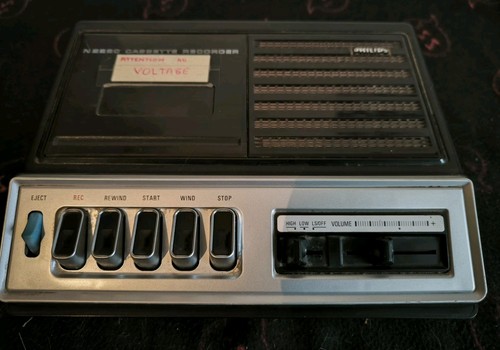 Philips cassette recorder - cassette,