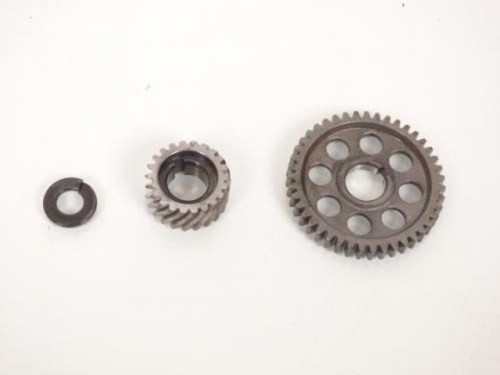 Pièce moteur diverse - , origine