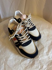 SERAFINI tennis comme neuve  pointure 36